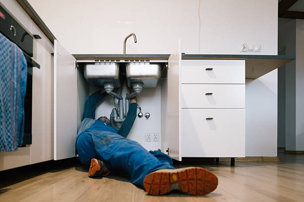 Professional Plumbing technician working in Huntington Beach, CA